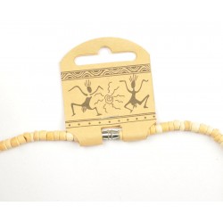 Collana in legno e conchiglia