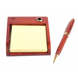 Porta penne in legno con notes Porta penne in legno con notes